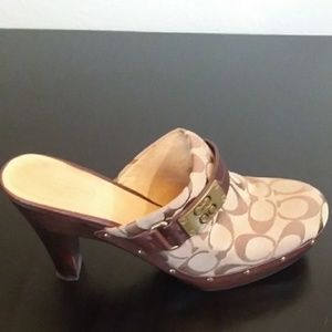 Coach Logo Print Clogs Sz 8.5B